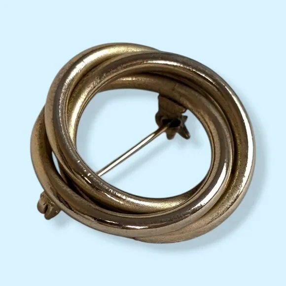 V. Small Twisting Rings Circle Brooch - Picture 3 of 6